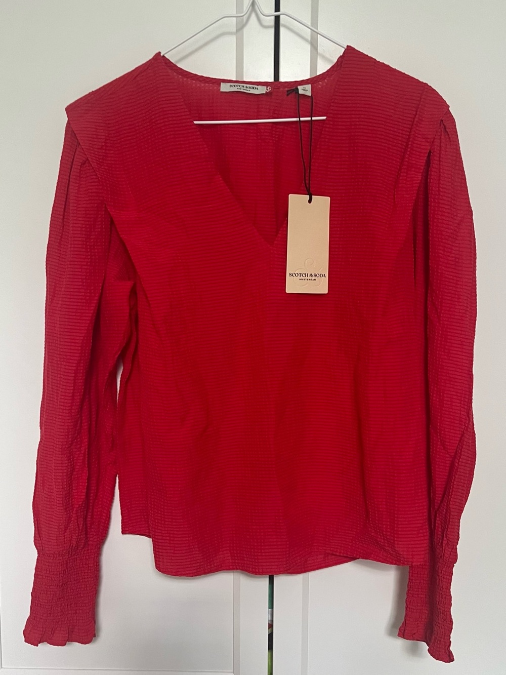 NWT Scotch & Soda Red Textured V-Neck Long Sleeve Top Women’s Euro 38 Small Med